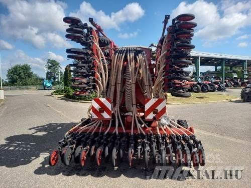 Horsch Pronto 6 DC Farm Drills