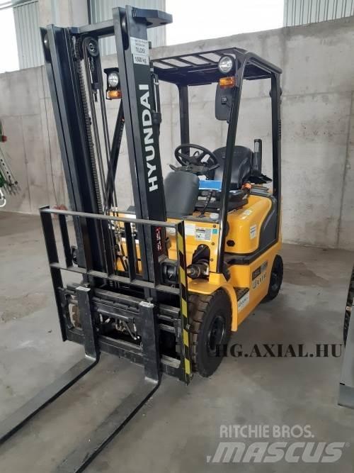 Hyundai 15L-7M Farm Equipment - Others
