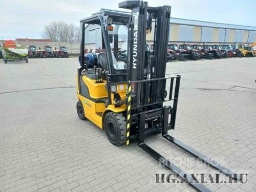 Hyundai 18L-7M Farm Equipment - Others