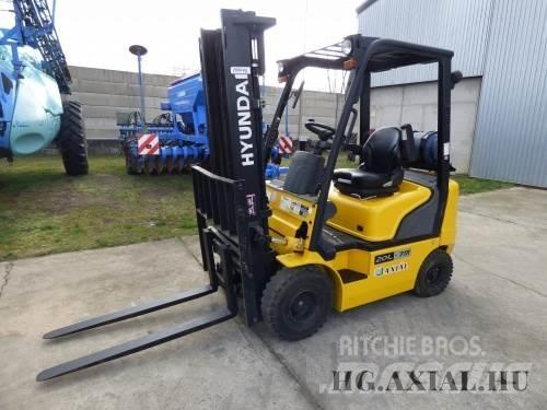 Hyundai 20L-7M Farm Equipment - Others