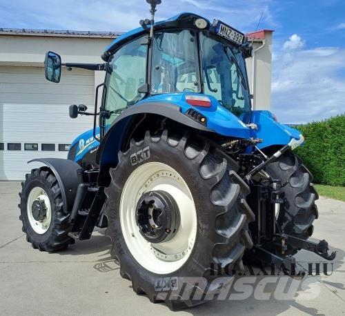 New Holland T5-95 Tractors