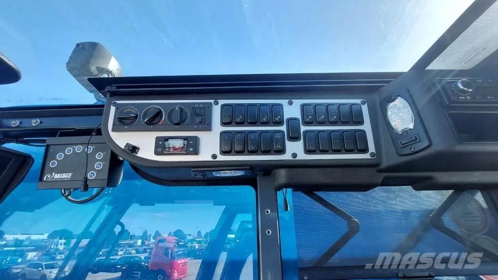Demag AC220-5 Mobile and all terrain cranes