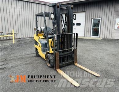 CAT C 6000 Container Handlers