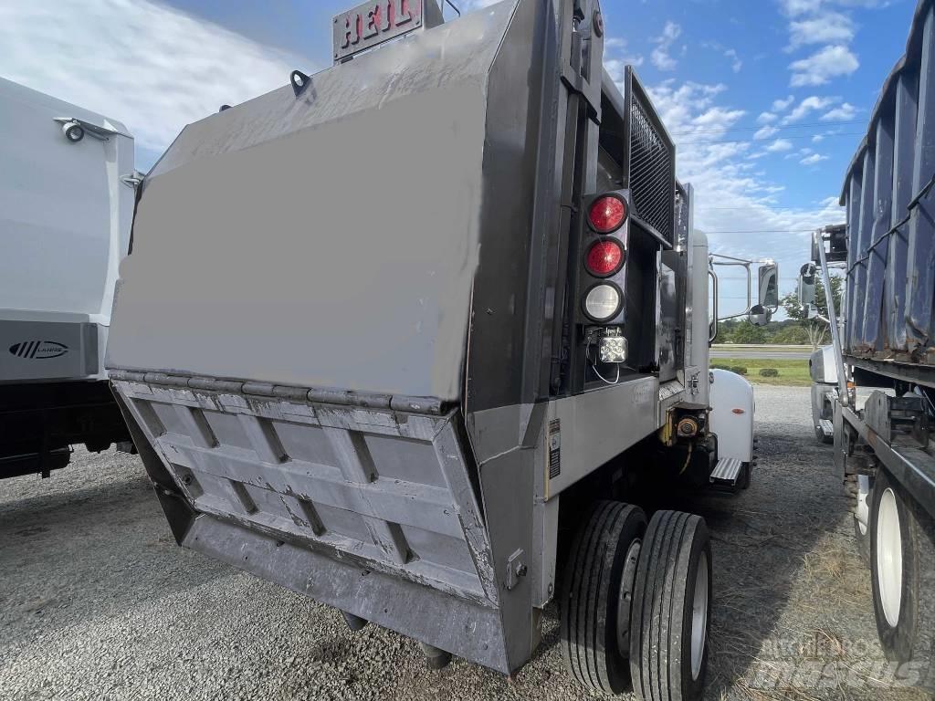 Peterbilt 330 Garbage Trucks / Recycling Trucks