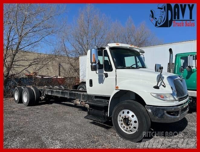 International 4400 Flatbed Trucks