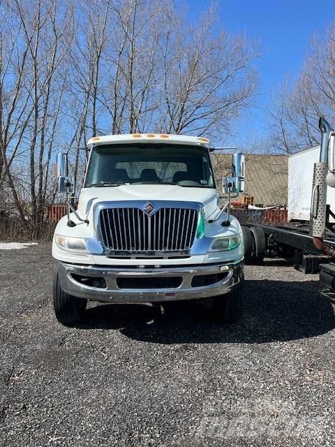 International 4400 Flatbed Trucks