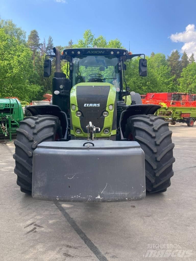 CLAAS Axion 960 Tractors