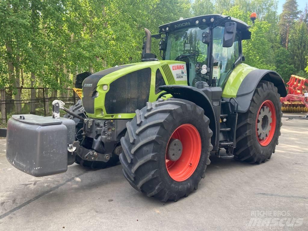 CLAAS Axion 960 Tractors