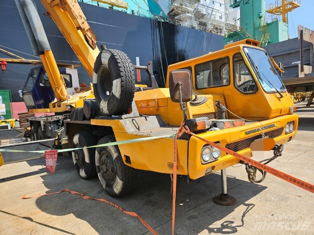 Samsung SC 50 H-2 Mobile and all terrain cranes
