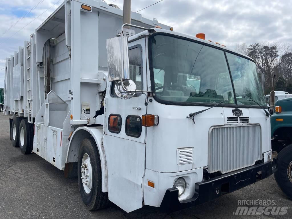 Autocar XPEDITOR Garbage Trucks / Recycling Trucks