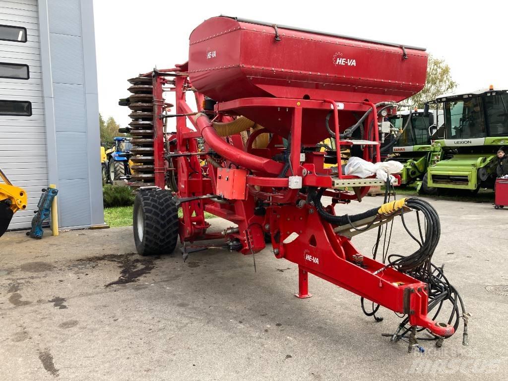 He-Va Sub-Tiller 500 Farm Drills