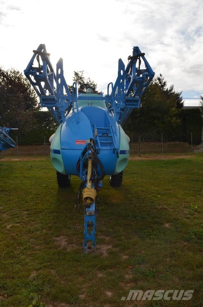 Berthoud Tenor Trailed sprayers
