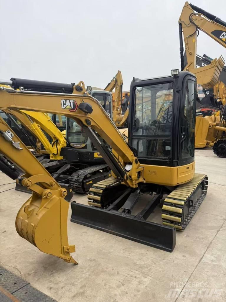 CAT 303.5 E Mini Excavators <7t (Mini Diggers)