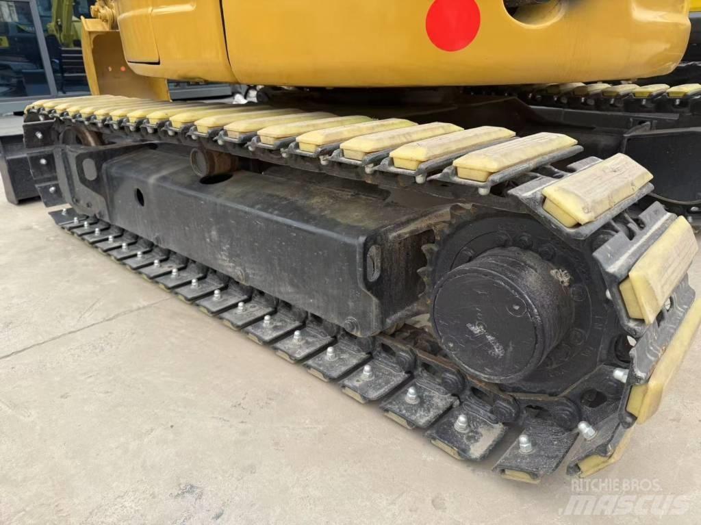 CAT 303.5 E Mini Excavators <7t (Mini Diggers)