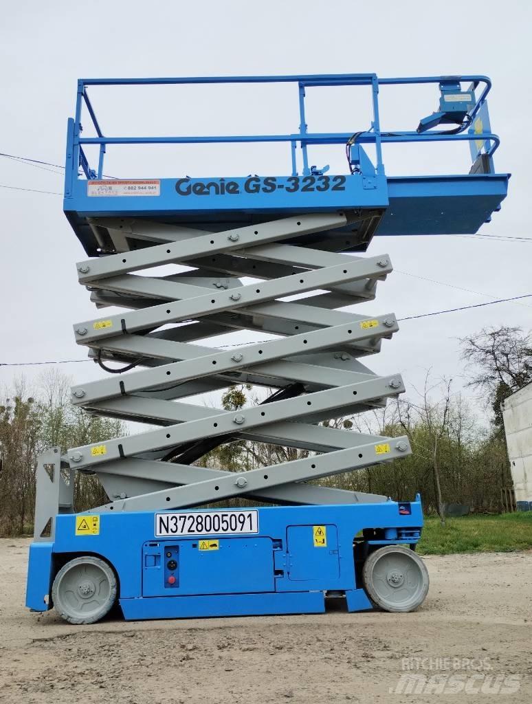 Genie GS 3232 Scissor Lifts