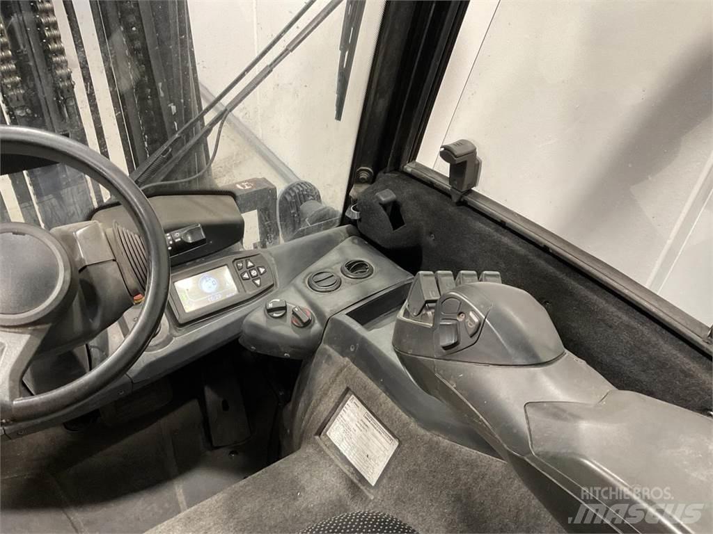 CAT EP35N Electric Forklifts