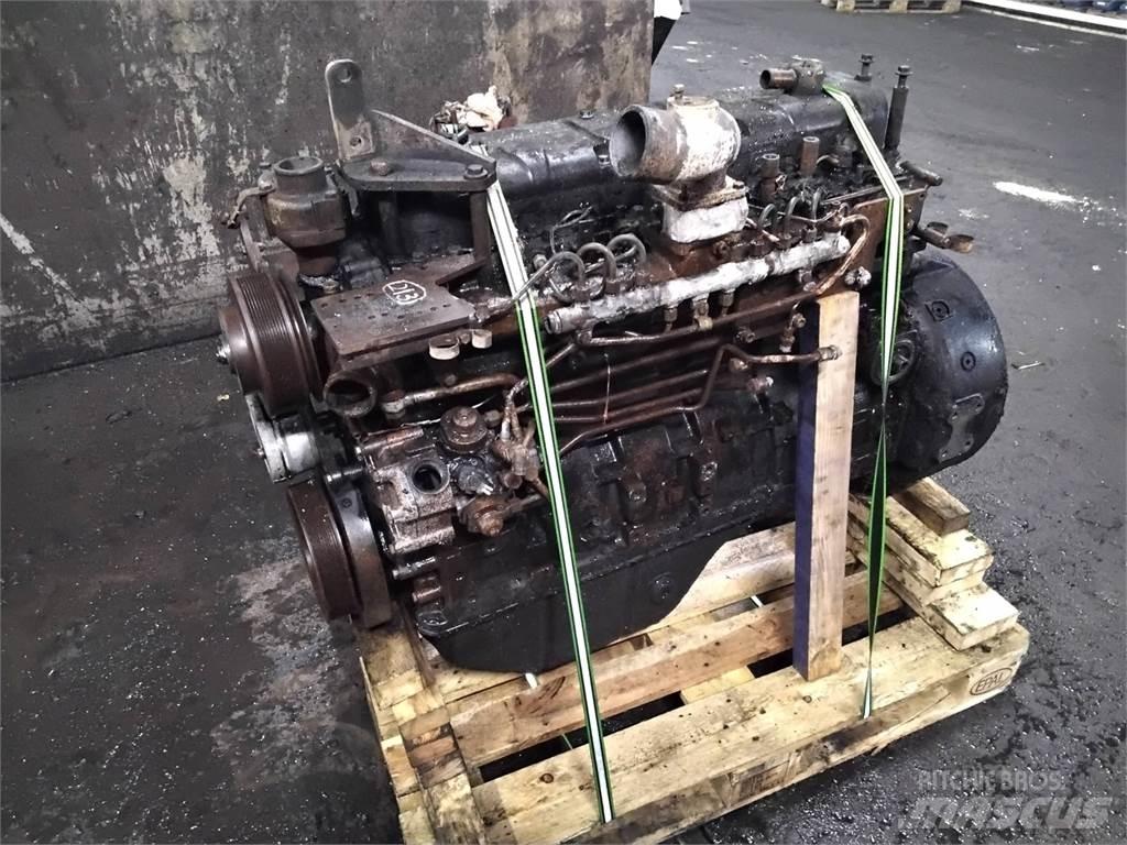 Sisu Komatsu 895 Engines