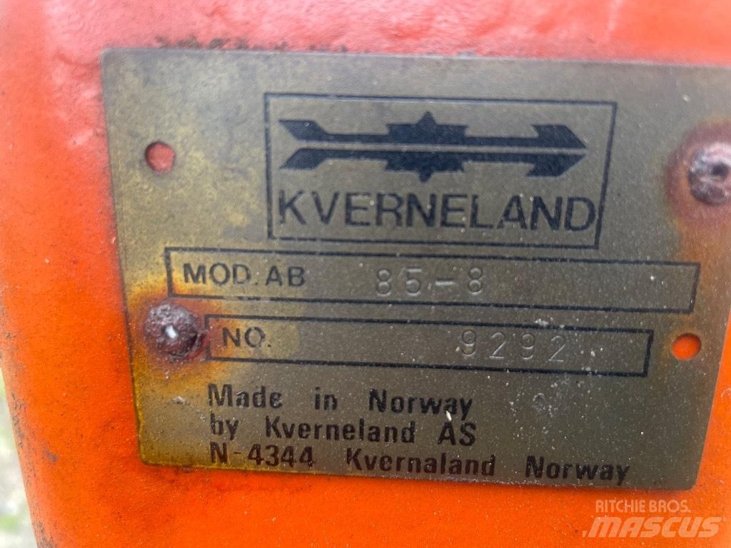 Kverneland AB 85-8 Plows