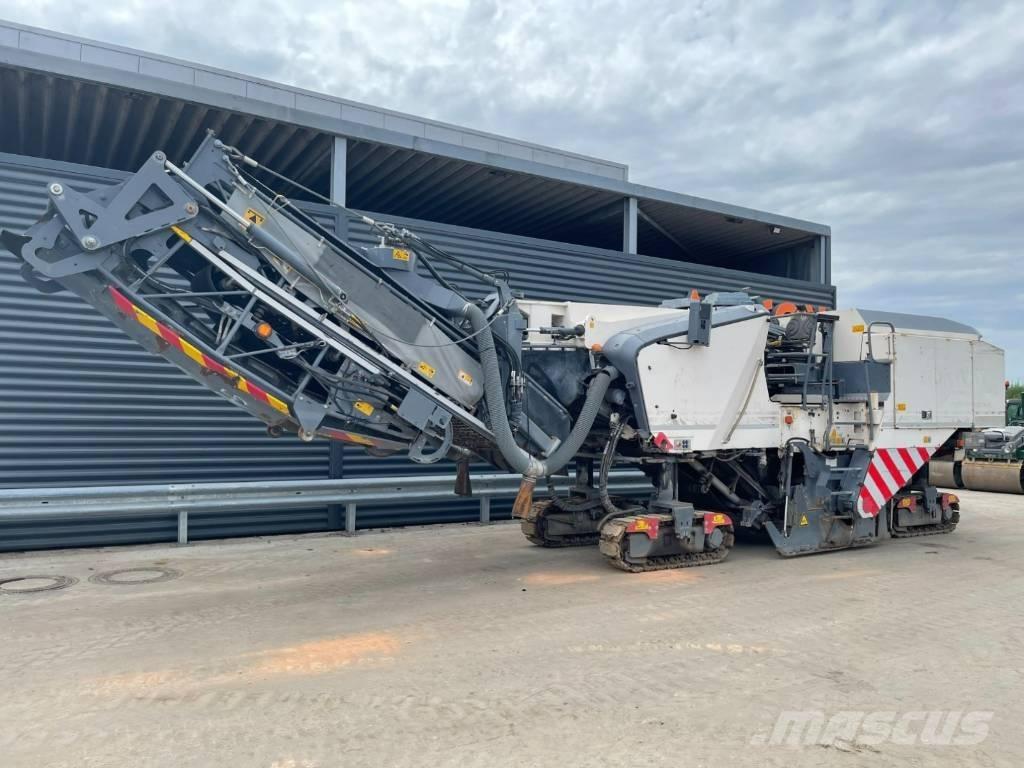Wirtgen W 210 Asphalt cold milling machines