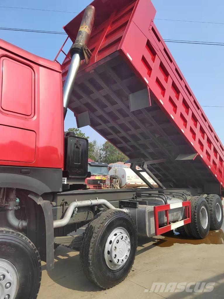Howo 371 8x4 Dump Trucks