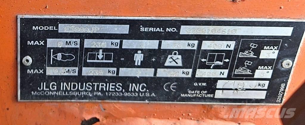 JLG E 300 AJP Articulated boom lifts