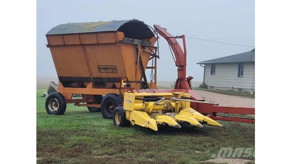 New Holland FP230 Forage Harvester
