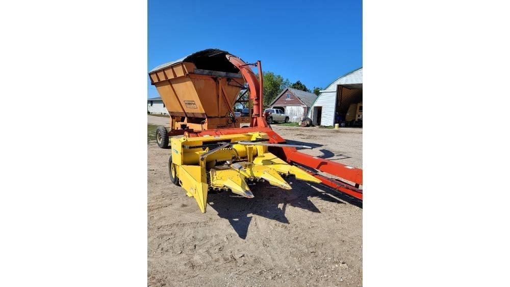 New Holland FP230 Forage Harvester