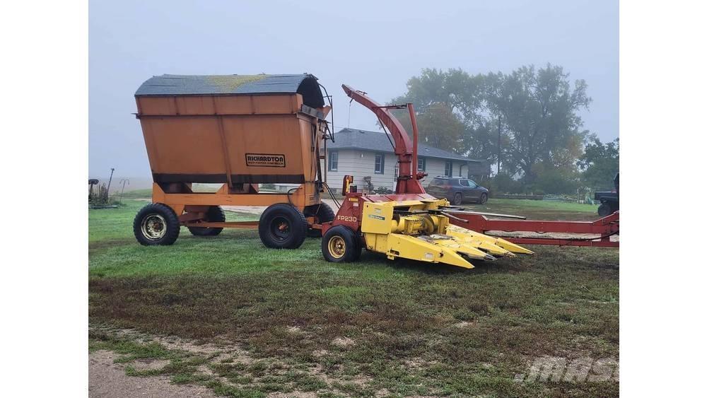 New Holland FP230 Forage Harvester