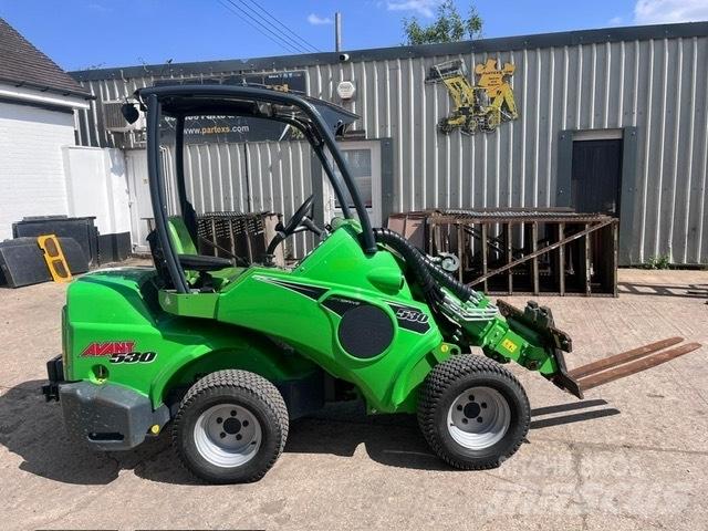 Avant M530 Mini Loader