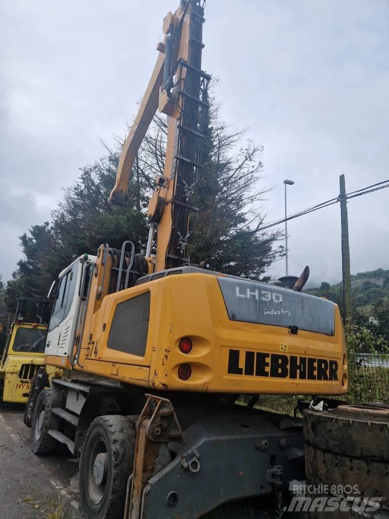 Liebherr LH 30 M Waste / Industry Handlers