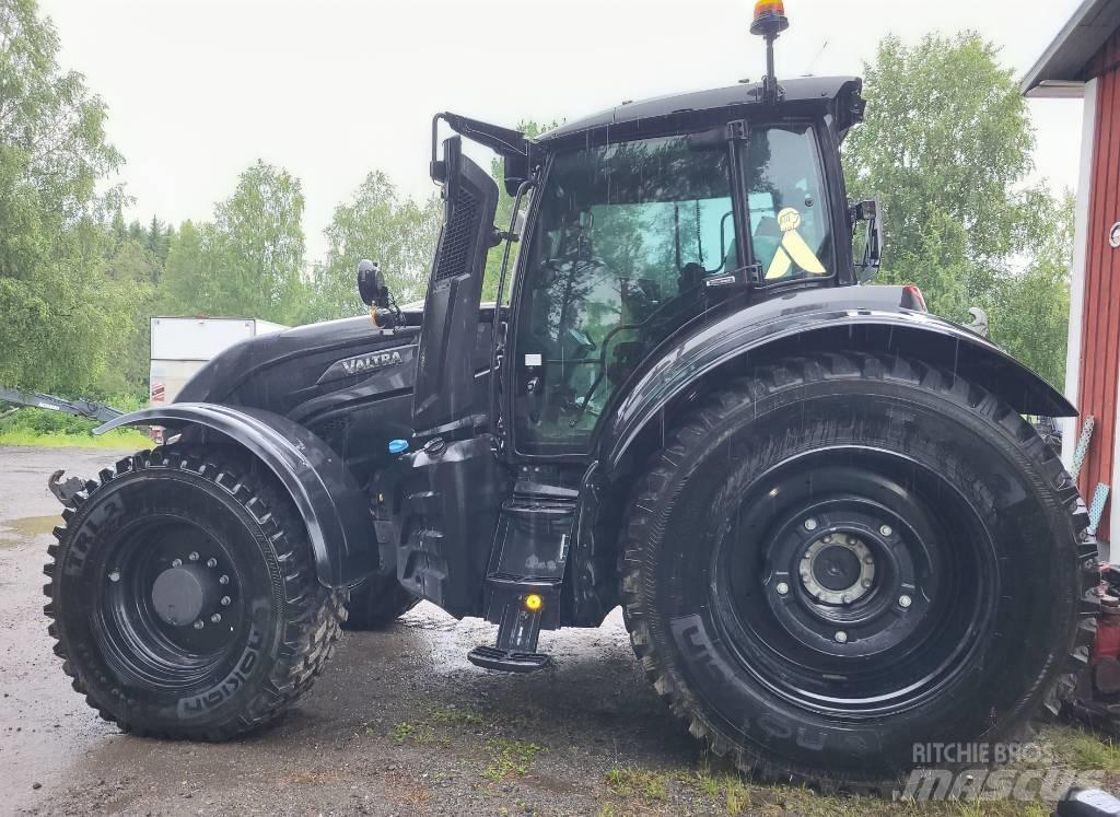 Valtra T 235 D Tractors