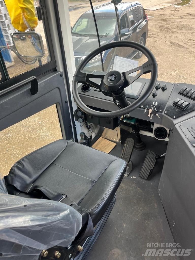 XCMG XPT70K Shunt Trucks