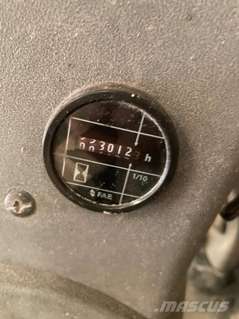 New Holland W 270 B Wheel Loaders