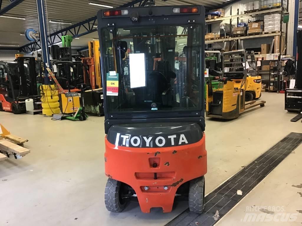 Toyota 8 FB MKT 30 Electric Forklifts