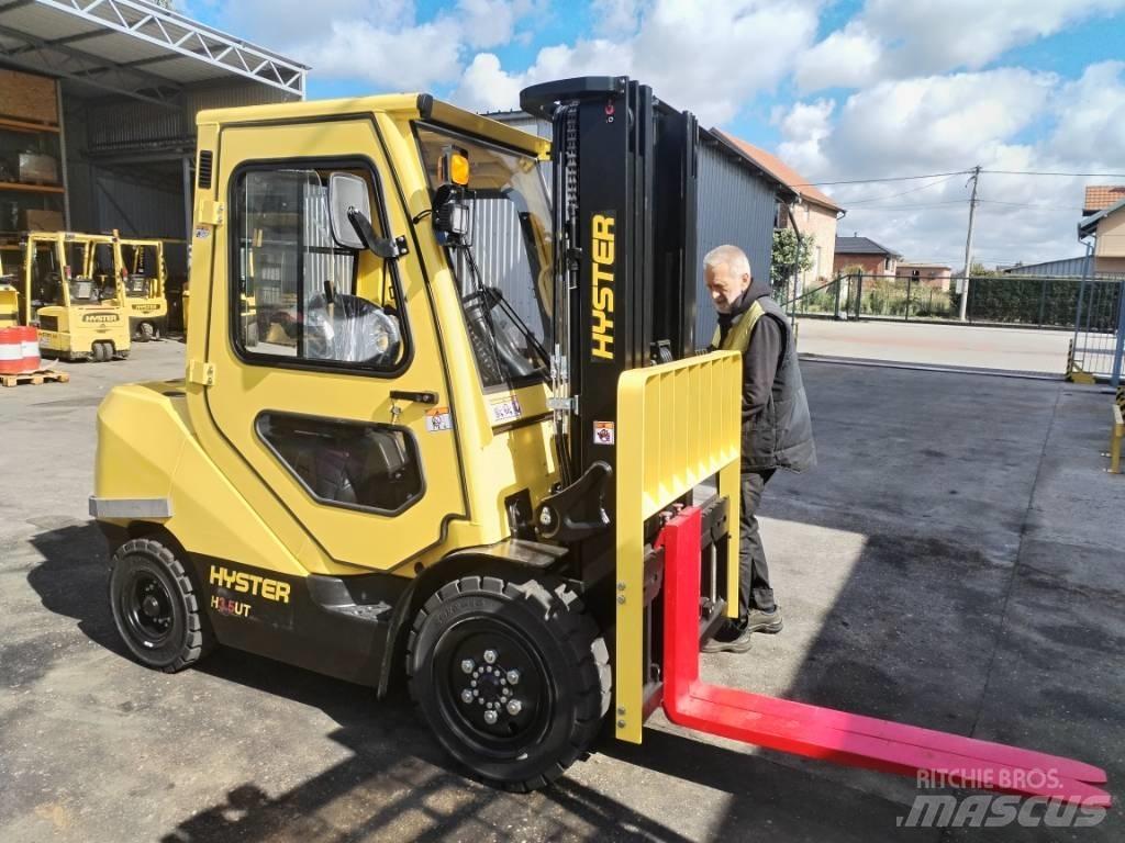 Hyster H 3.5UT Diesel Forklifts