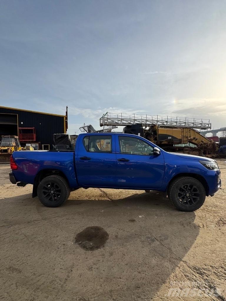 Toyota Hilux Active Pickup Trucks