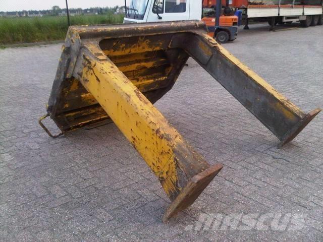 CAT 990 II Chassis and suspension