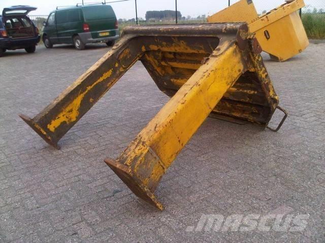 CAT 990 II Chassis and suspension