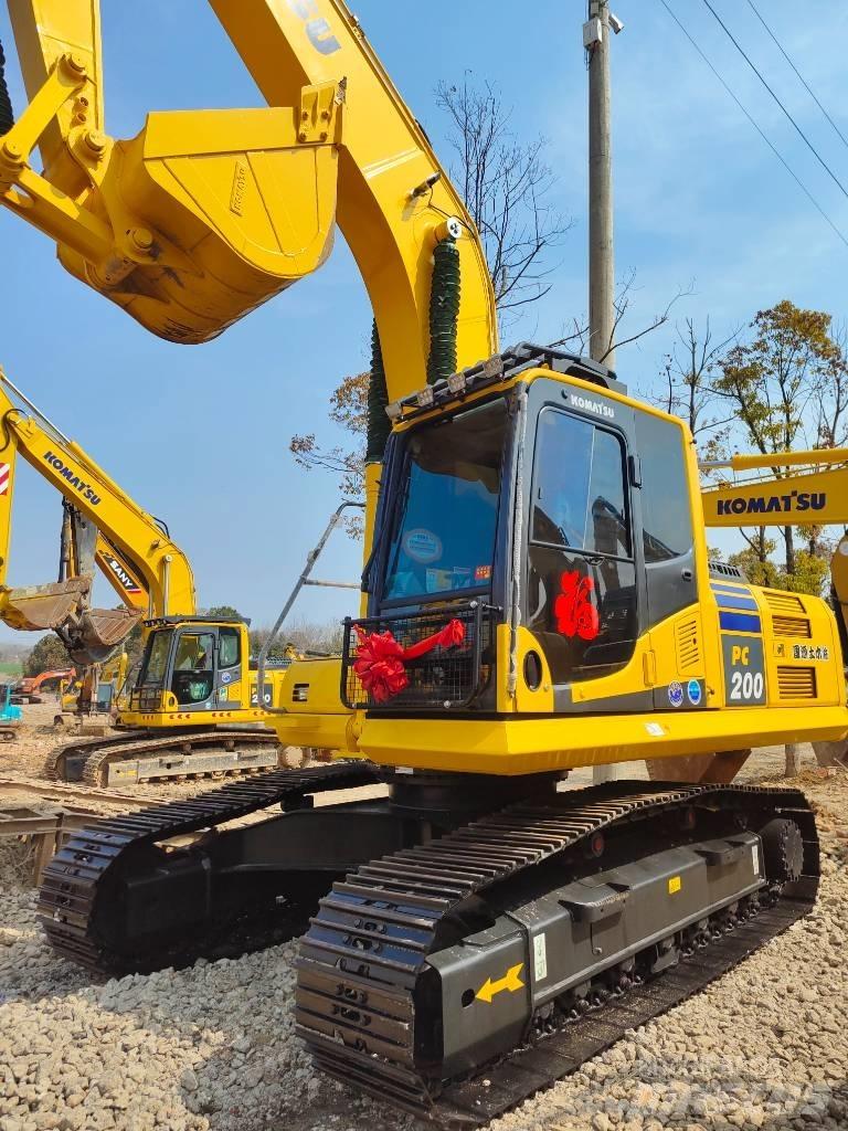 Komatsu PC 200 Crawler Excavators