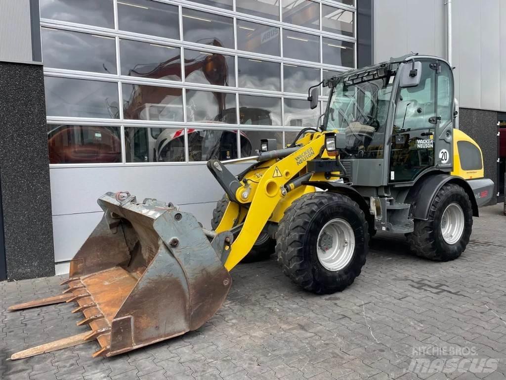 Wacker Neuson WL52 Wheel Loaders