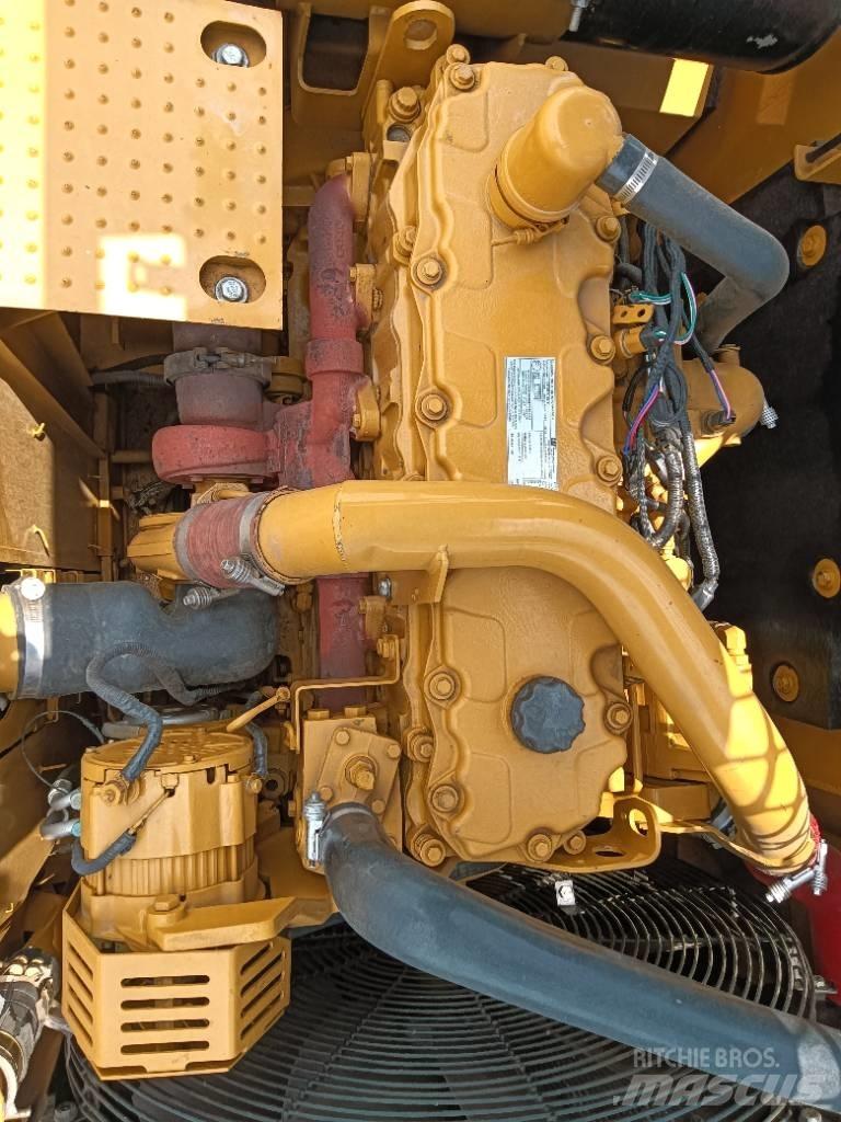 CAT 324D2 Mini excavators  7t - 12t