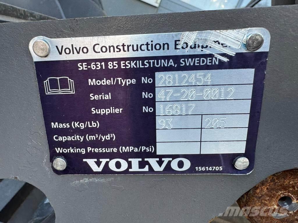 Volvo L30G Wheel Loaders
