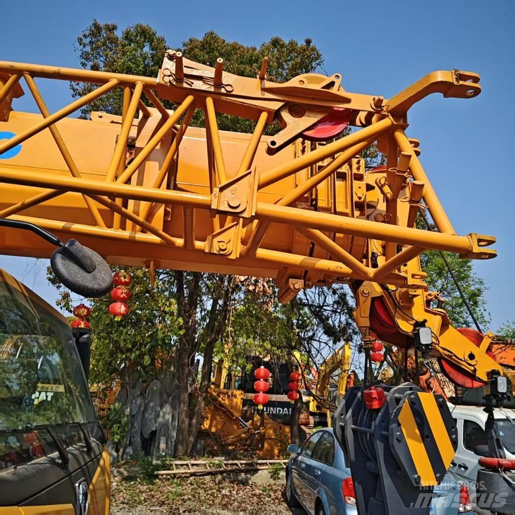 XCMG XCT 25L5-1 Mobile and all terrain cranes