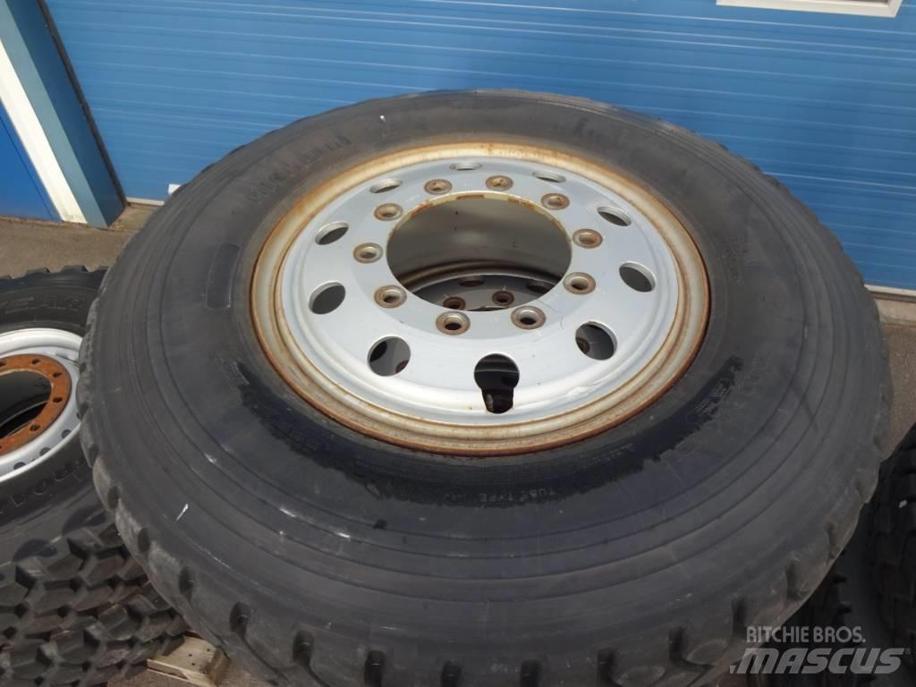 Michelin 1200x24 XDL Tires, wheels and rims