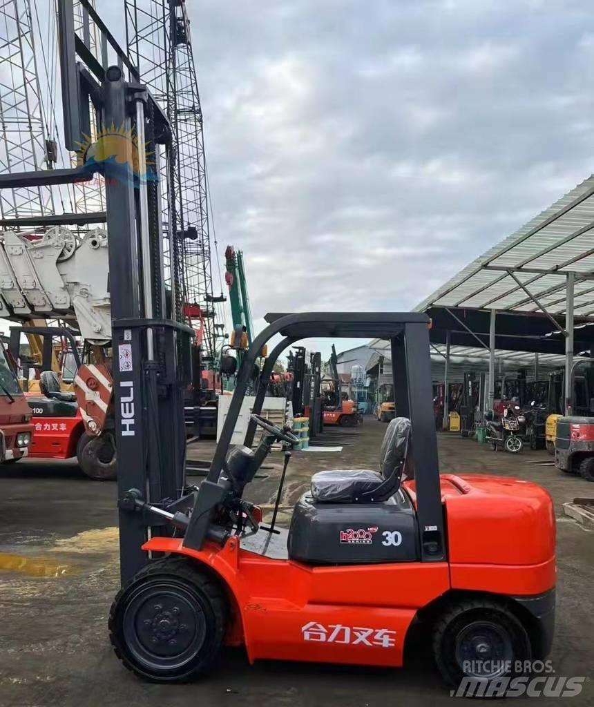 Heli CPCD 30 Diesel Forklifts