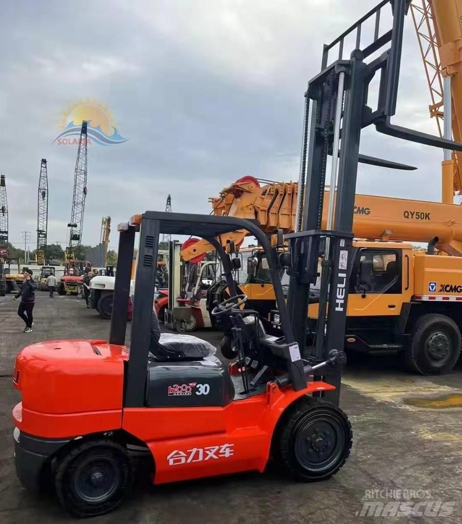 Heli CPCD 30 Diesel Forklifts
