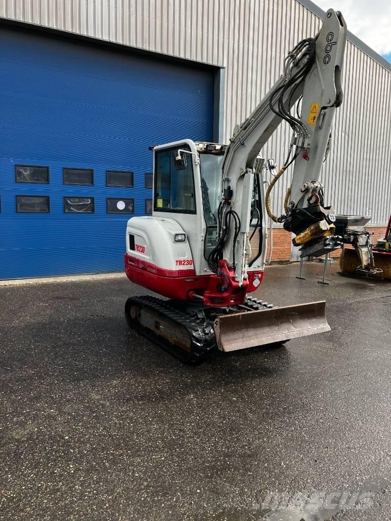 Takeuchi TB 230 Mini Excavators <7t (Mini Diggers)