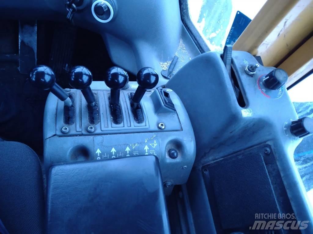 Volvo L 90 E Wheel Loaders