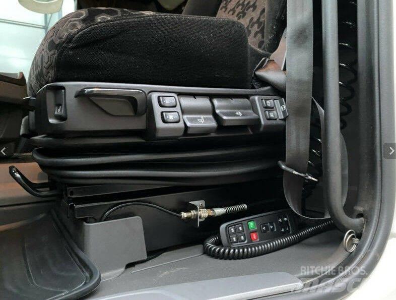 Scania R 450 Conventional Trucks / Tractor Trucks