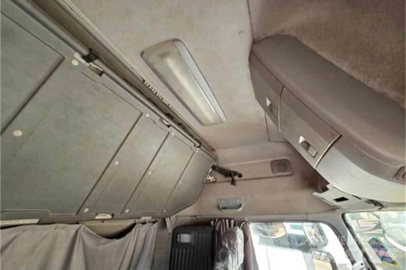 UD TRUCKS QUON Other Trucks